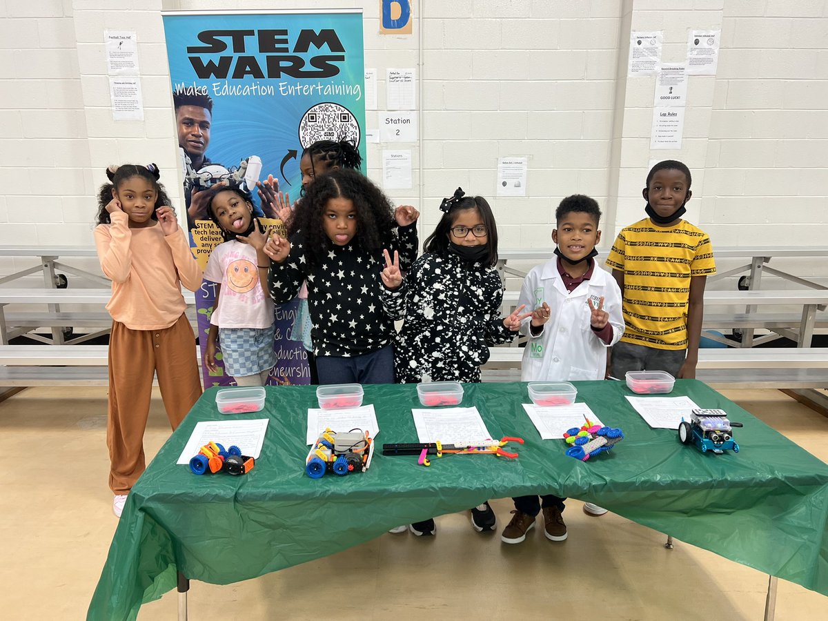STEMClayZ's tweet photo. We had our first STEM event of the year today. It was an amazing success. Shout out to STEM WARS for bringing the house down at Fairview Elementary. A special shout out to the finalists in our robotics showcase. #stemwars #stemhenry @drhafza https://t.co/oEjEj5lnHK