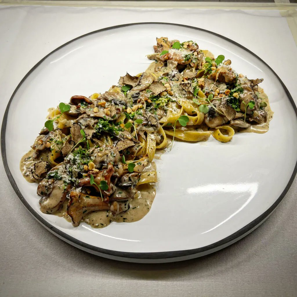 vanfoodster's tweet photo. Try the Fettuccine Fungi at C Prime Modern Italian Steakhouse & Wine Bar (1015 Burrard Street) today through to October 30 in the Vancouver Pasta Challenge https://t.co/qfiqane4og #pastachallengeyvr https://t.co/EOd2N6HNj3