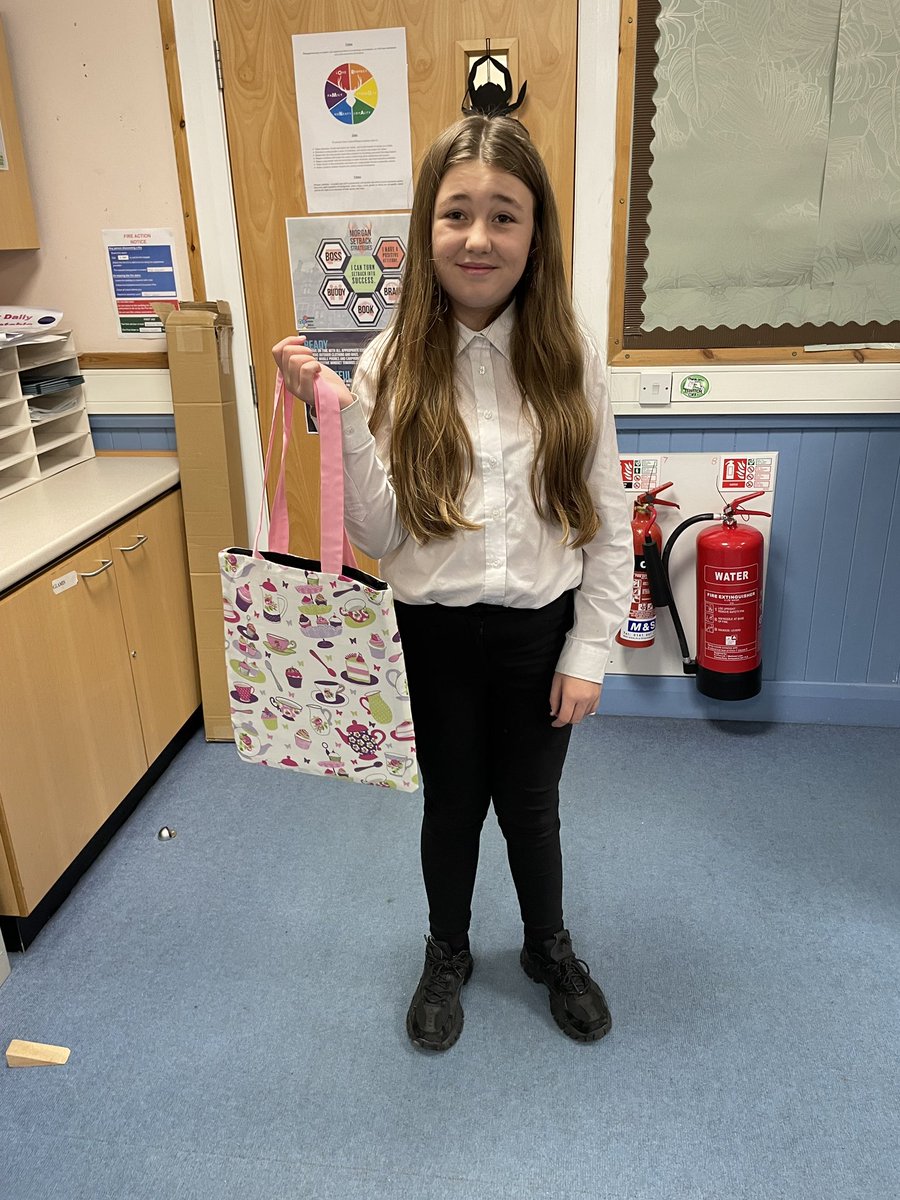 MorganSfL1's tweet photo. Mrs Scott has done it again! Practical Crafts with our S1 ESA has been a blast and they have created these fabulous tote bags all hand sewn independently! Don’t they just look amazing?! Well Done Peeps! #ESA #Inclusion #Independence #PracticalCraft @morganacademy1 @JohnnyLothian https://t.co/ADI6HsMzYt