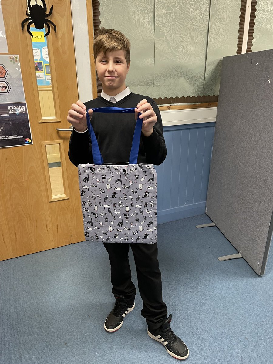 MorganSfL1's tweet photo. Mrs Scott has done it again! Practical Crafts with our S1 ESA has been a blast and they have created these fabulous tote bags all hand sewn independently! Don’t they just look amazing?! Well Done Peeps! #ESA #Inclusion #Independence #PracticalCraft @morganacademy1 @JohnnyLothian https://t.co/ADI6HsMzYt