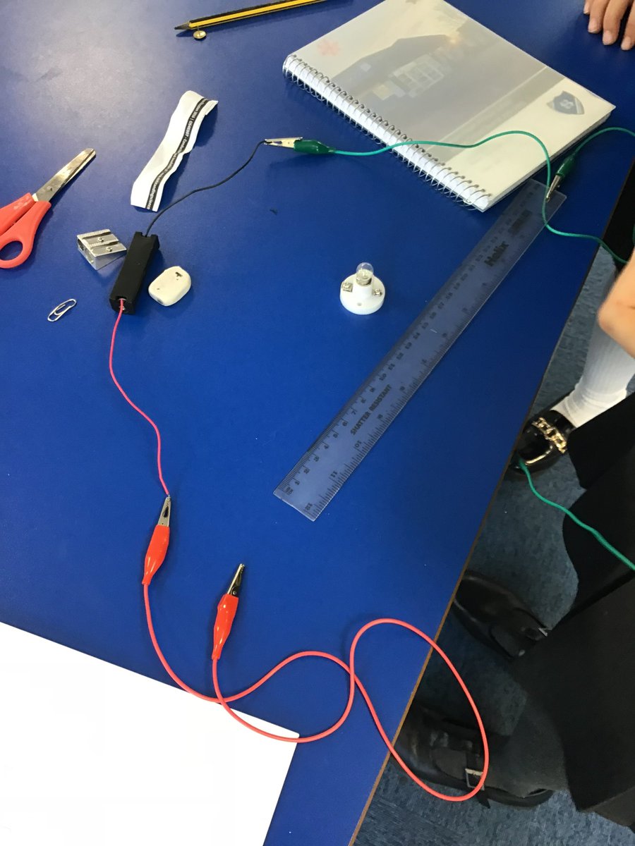 SomersHeath4's tweet photo. Today, we were ‘conducting’ an experiment to see which materials let electricity flow through them! Year 4 have thoroughly enjoyed our science topic this half term. https://t.co/oZJL09WkHq