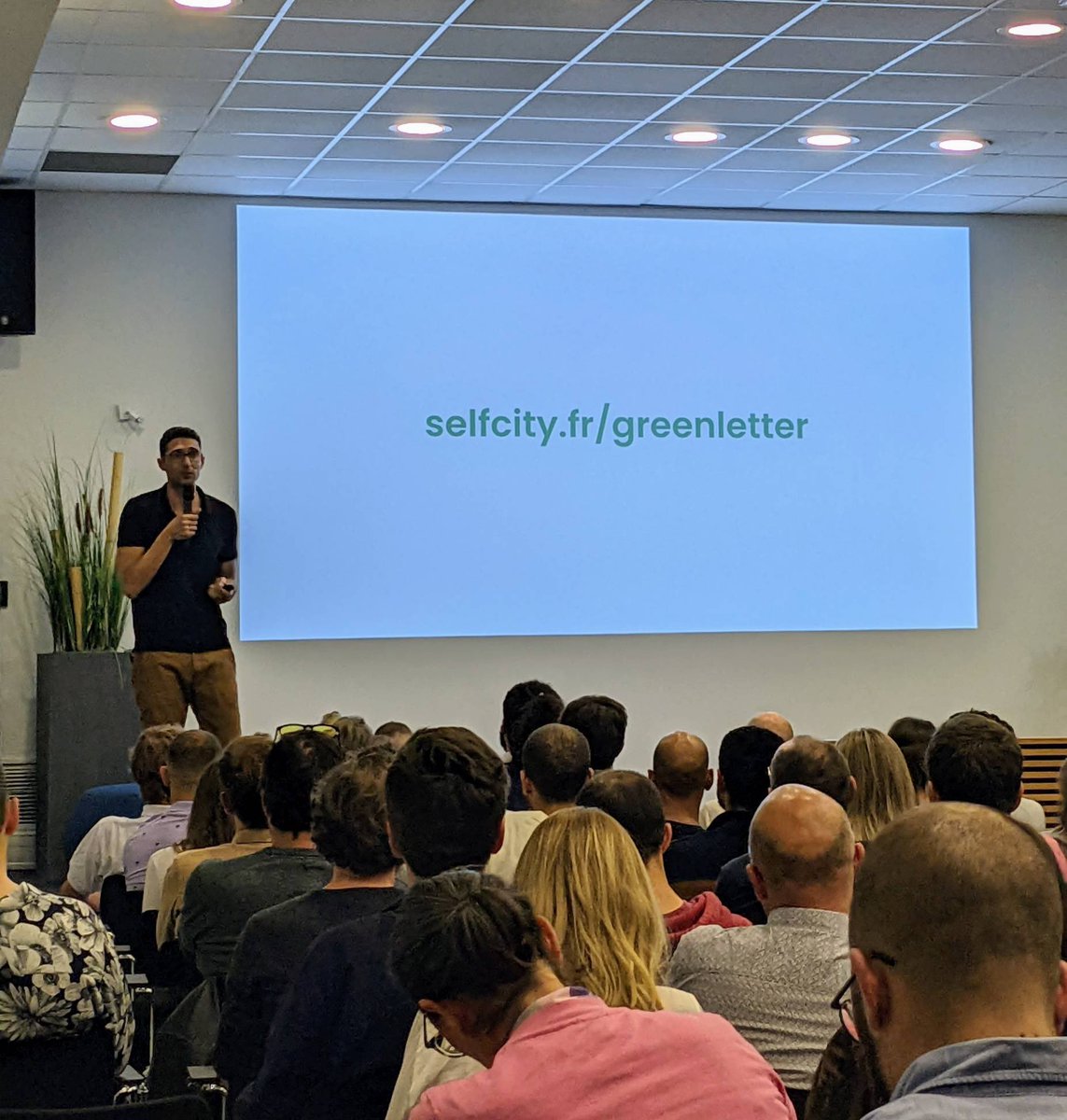 C’est la fin de notre Keynote, Chérif tient à remercier toute l’équipe Selfcity pour leur travail. Restez connecté avec la greenletter 😉 #PtalkSelfcity