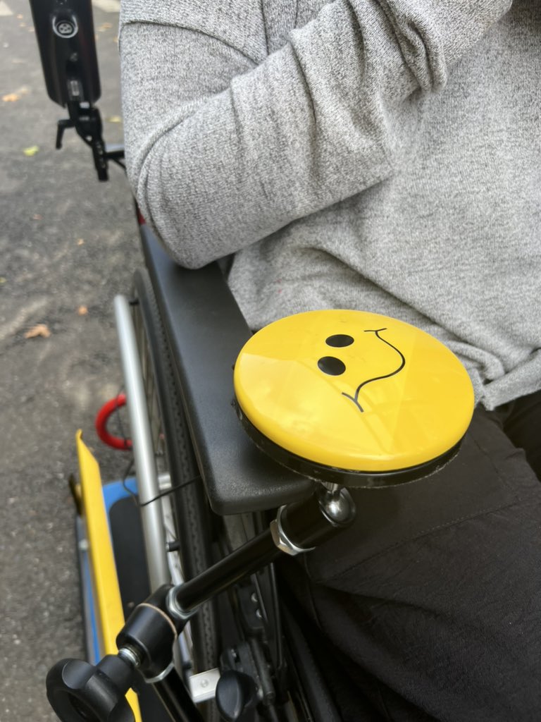 MandaAmelitaSLT's tweet photo. Thanks to  @SMILESmarttech for coming to @SwissCottageSch today and demoing the Drive Deck for the MDT 🤩
 @talkingWhitSLTs @RFHPaediatricOT 🤩 #participation #accesibility #ATAAC #MySLTday https://t.co/RwZkA1H0en