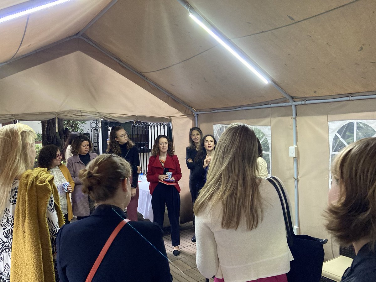 QuebecMX's tweet photo. ¡Gracias a todas las colegas que acudieron esta mañana a las oficinas de @QuebecMX a la reunión de la Red de Mujeres Diplomáticas de México! #RMDM #mujeresendiplomacia https://t.co/RhN184wrle