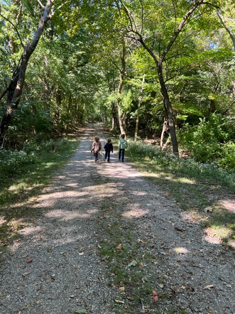 IrieLohrenz's tweet photo. Friday night lights and the Wildlife Sanctuary. LOVED having my cousins in from North Carolina. Cousins are your first best friends ♥️ #familyfirst #teamlohrenz #teamhooper https://t.co/ErMVSGtYxZ