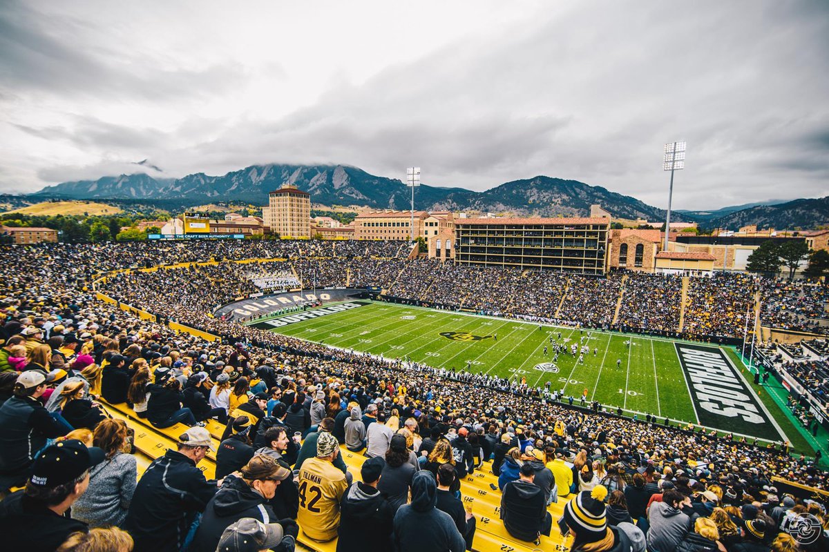 JefferyPittma13's tweet photo. Extremely blessed to receive my first power 5 offer from the University of Colorado🙏🏾🙏🏾‼️‼️ @DarianLH3 https://t.co/KjcSgv4CJq