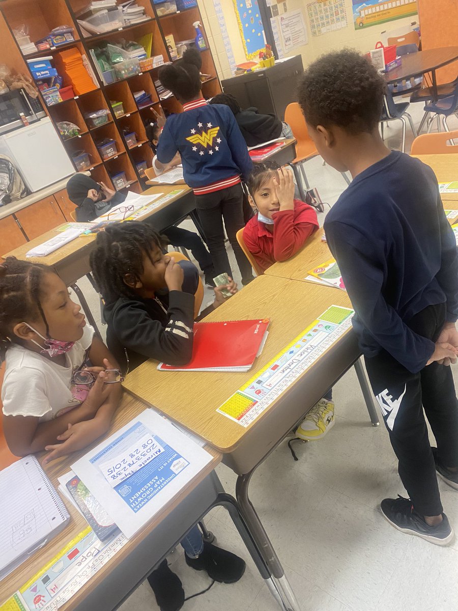 MsCBronner's tweet photo. Omgggg it was a great sight seeing students collaborate and explain their reasoning in their new groups. #mathletes #scholars #newgroups @TeachSingleton Thanks for the group idea @AshleyRucker85 https://t.co/2XcAJcRNWx