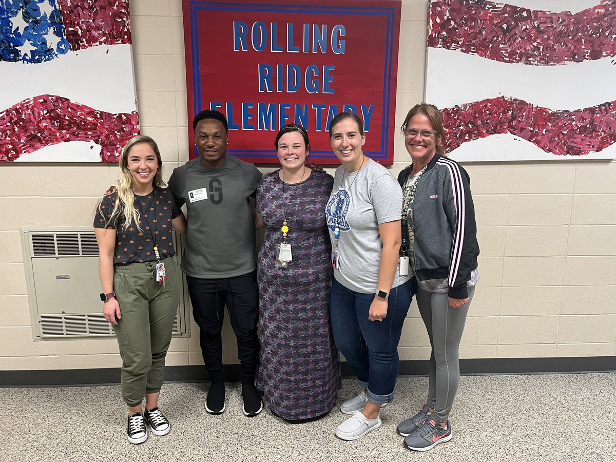 @RocketsRR alumni @DarrenSproles in the house today! #opsfortheirfuture @RollingRidgeLMC and I were starstruck 🤩