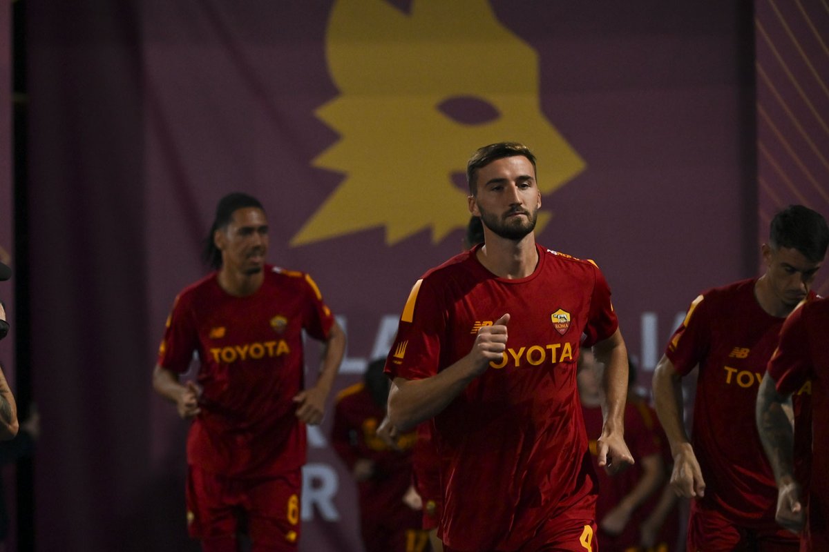 AS Roma tweet media