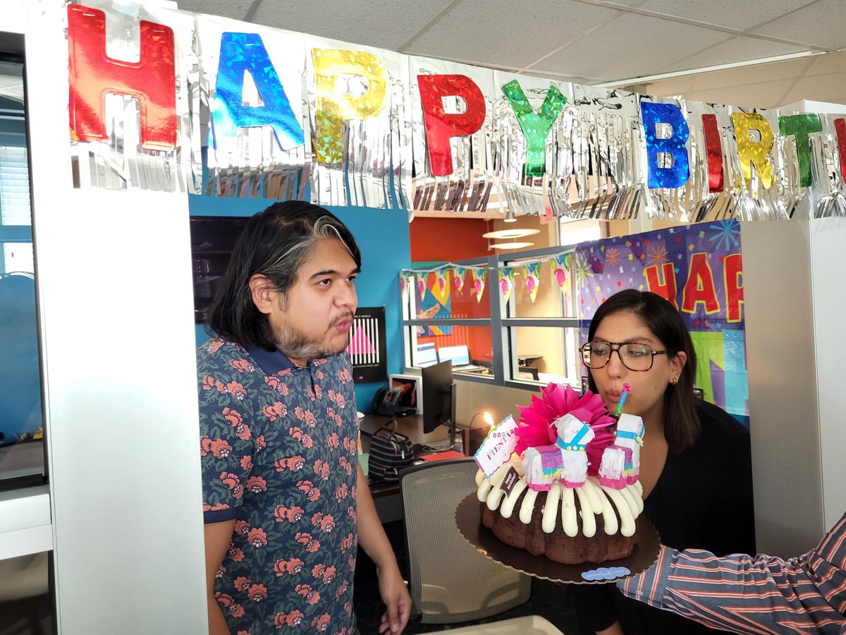 It's birthday week here at the CS offices! 🎂🎂

We celebrated another trip around the sun for Vinda and Isaac with back-to-back birthdays.

Felicidades, Vinda and Isaac!