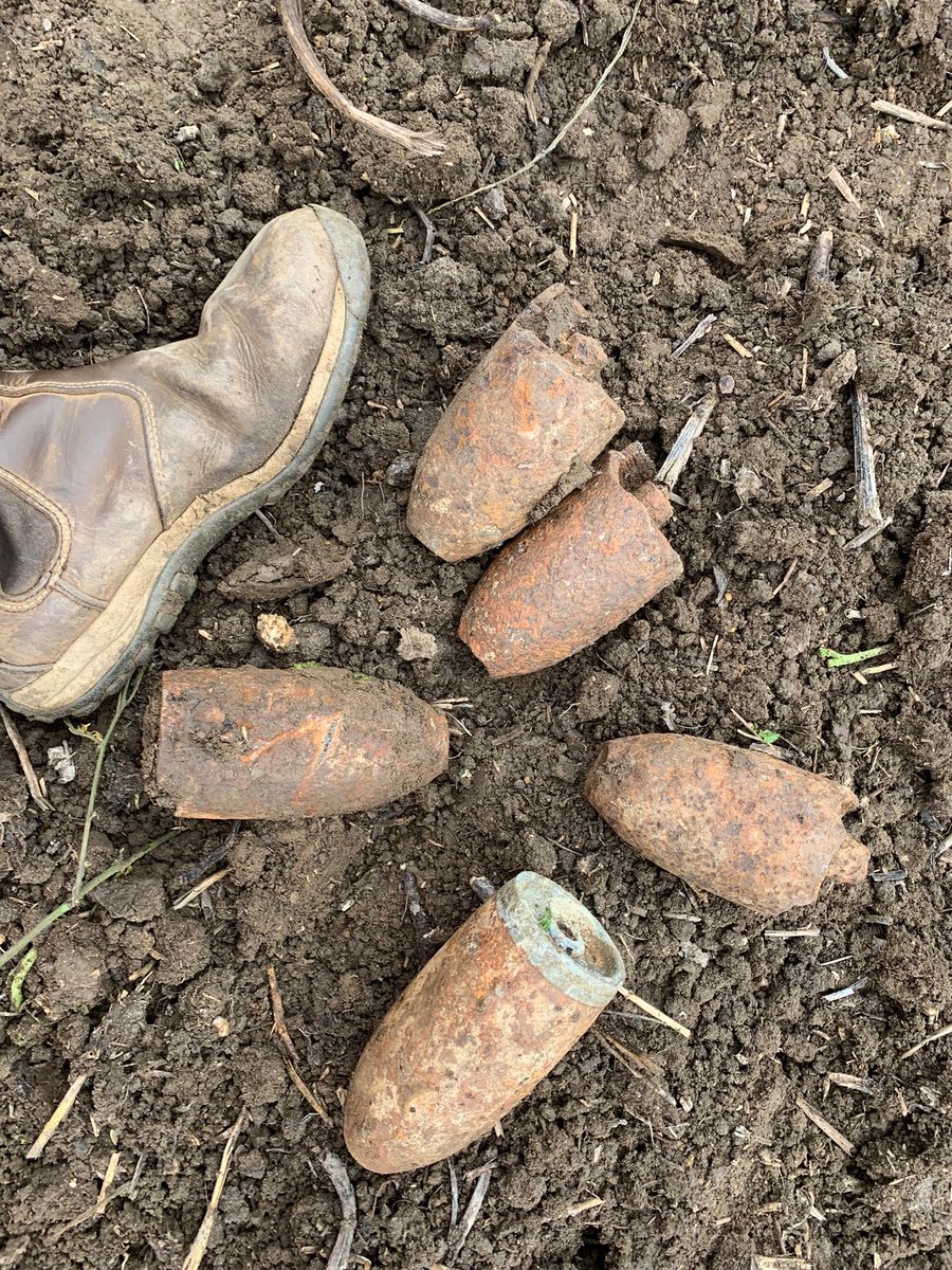 deanfarming's tweet photo. A bit of a stop start day cultivating the ‘bombing range’ field 💥! https://t.co/i1rJwiWMV5