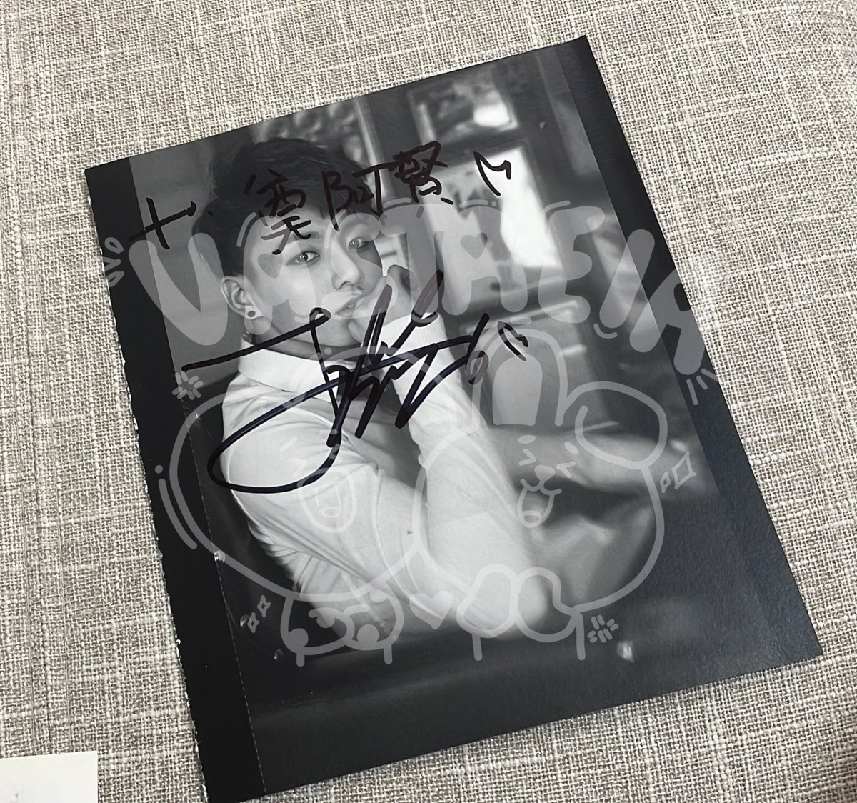 vkooksells's tweet photo. ꒰ wts lfb bts ph • #vkooksells ꒱

✧ jungkook / jhope b2b signed page ✦

🛒 ₱5000 payo • ₱5500 10/30 dop

𓏔 onhand • PRIO PAYO
𓏔 mop: gcash • ub
𓏔 mod: gogoexpress • sdd

💌 mine or dm to claim ⟢ https://t.co/ybDh0auPOK