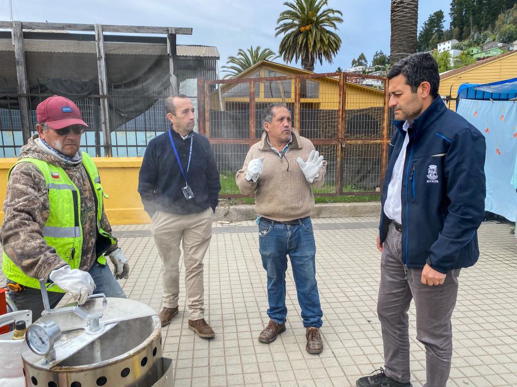faperez71's tweet photo. Hoy iniciamos demarcación vial con nuestras propias máquinas, pintura termo plástica, mayor economía y autonomía #juntosavanzamos 
#dobleviahora https://t.co/mmmPz4h4xv