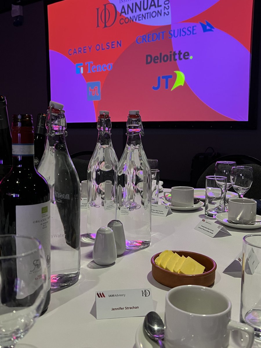 JennStrachan's tweet image. Great discussion ⁦@IoDGsy⁩ Annual Conference with IAM Advisory table. Good comments and discussion on political risk (v depressing) and climate and sustainability (importance of #esg pensions and climate discussions at board level).