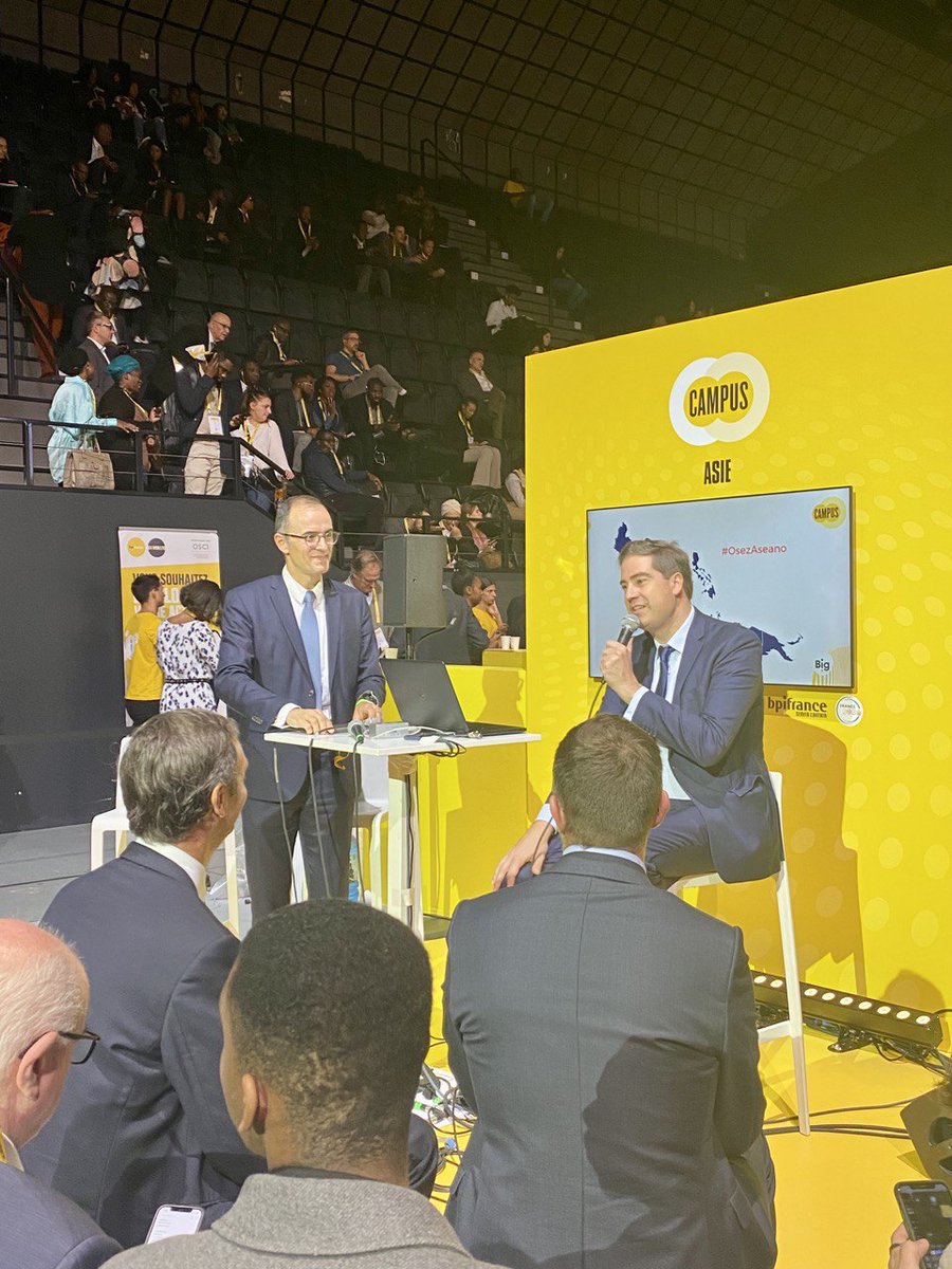 becht_olivier's tweet photo. Matinée à la rencontre des entrepreneurs à #Big2022. Je l’ai dit à tous ceux que j’ai croisés : n’hésitez plus à rêver d’international et d’export. Quel que soit votre profil ou votre secteur, la #TeamFranceExport est là pour vous aider à atteindre vos objectifs, à chaque étape ! https://t.co/490SnxwbeT