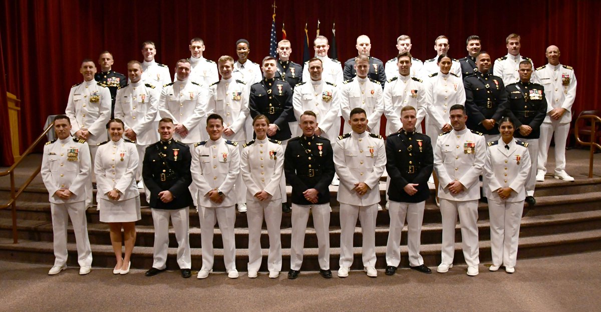 flynavy's tweet photo. will journey to their respective squadrons to become experts in the helicopters they will operate in the fleet.
@USNavy, @USPacificFleet, @CNATRA, @NAE_Readiness
#flynavy, #flymarines, #FlyCoastGuard, #AirWingoftheFuture https://t.co/yH9jy6CZAz