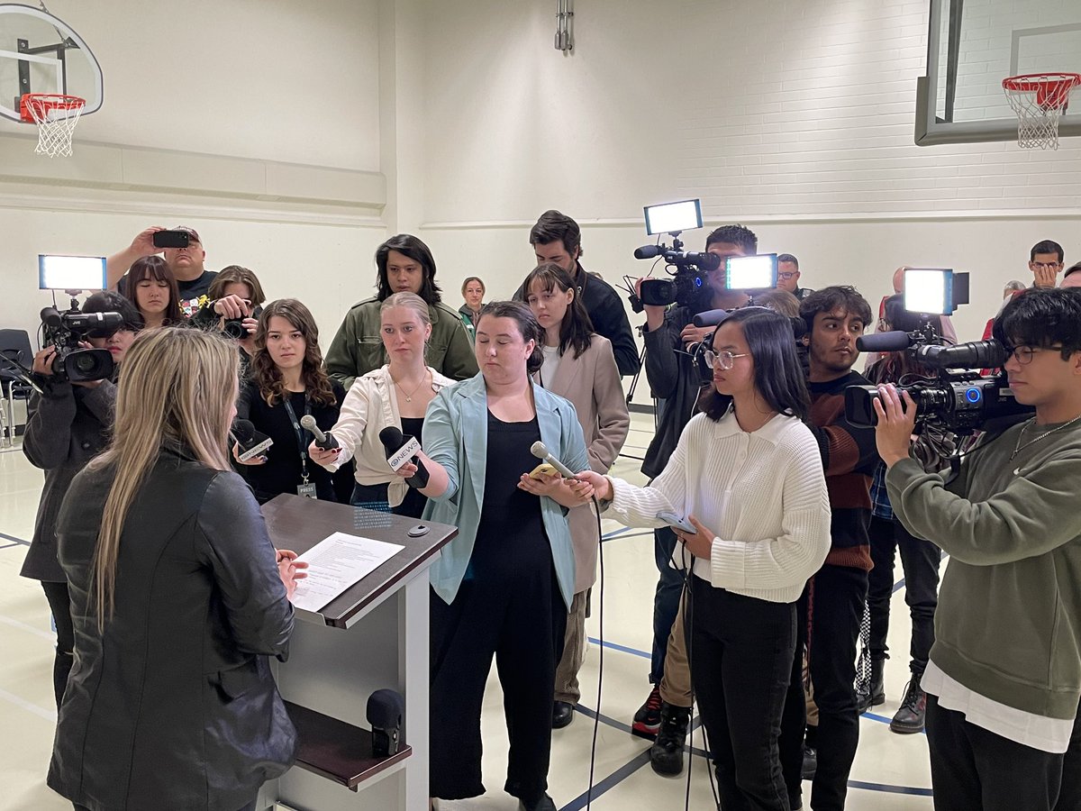 hodgsonkr's tweet photo. Thanks to @willowcreek26, @TownofNanton, @ClaresholmTown, @FortMacleodLive and all the organizers, councillors and emergency response folks for a great mock disaster event today. The @LethCollege Digital Communications and Media program thanks you! #yql #lethbridge https://t.co/JcUjqSLvAS