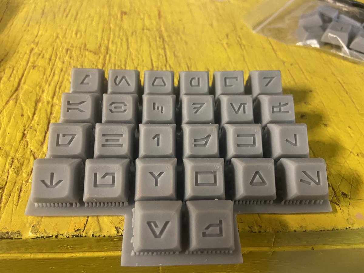 AdamJen78729198's tweet photo. Aurabesh keycaps. A new product of ours :) #starwars #aurabesh #clonewars #keycap #awesome #Resin https://t.co/KdjhoIU841