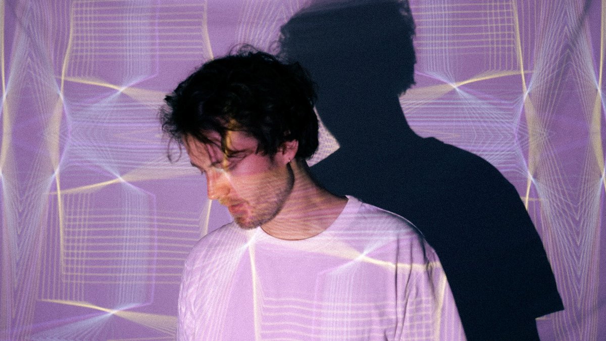 Pulsing drums and soaring emotive vocals... Jump on board with Vorsen's beautifully hopeful Easier: blackplastic.co.uk/alternative-el…
