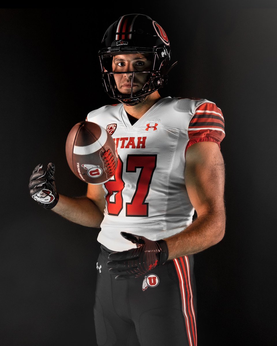 Utah_Football's tweet photo. 𝗚𝗔𝗠𝗘 𝗦𝗜𝗫 𝗨𝗡𝗜𝗙𝗢𝗥𝗠𝗦 

@UtesEquipment https://t.co/hpaxthRV7U