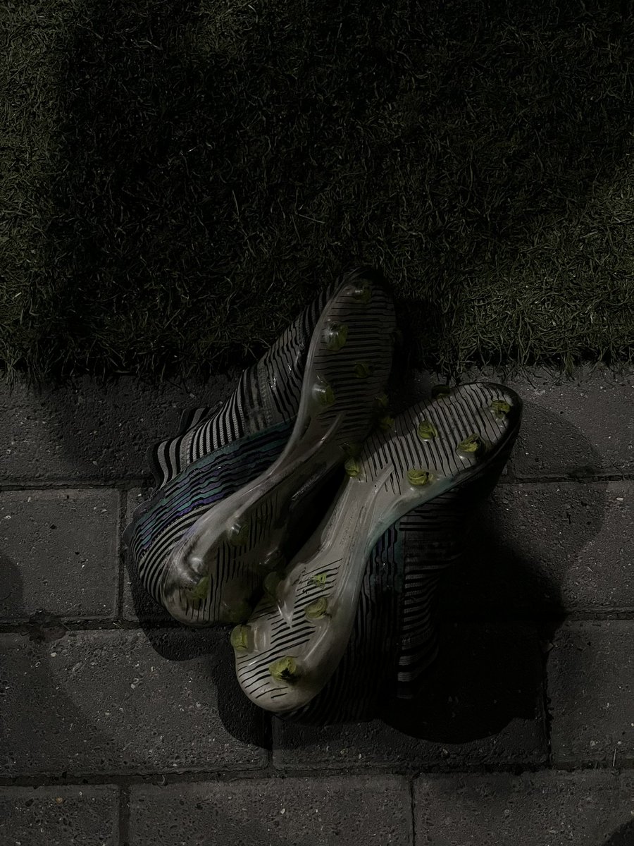 shakhby's tweet photo. The day was saved ⚽️
And no matter that my back is hurting more than usual cause of that. 
At least i managed not thinking about it while i was playing.
It’s already enough https://t.co/IQyDxuxTgy