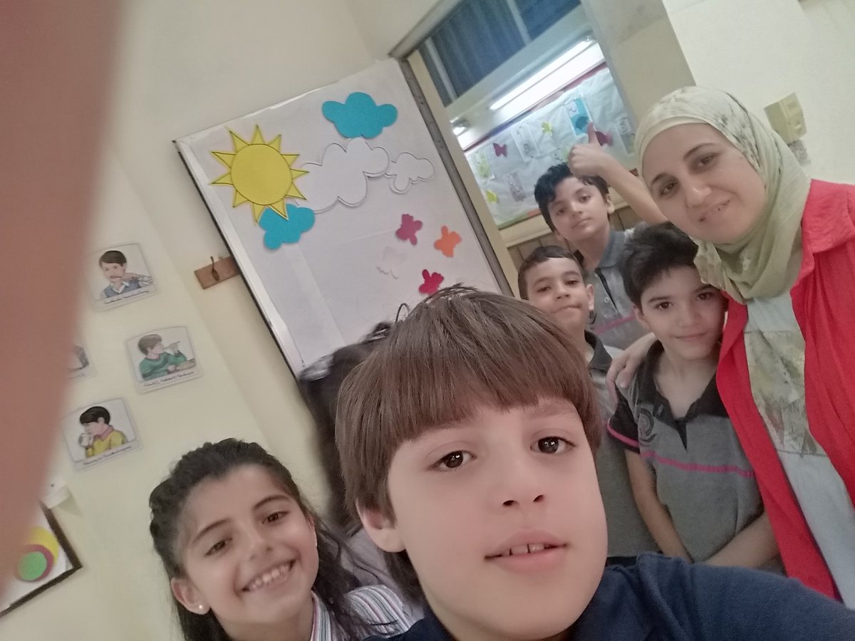 YamaniMaya's tweet photo. @MakAishaSchool
شكرا من القلب أحبائي على عرضكم المسرحي المميز الذي يتناول موضوع المعجزات فقد أثبتم بجدارة مدى تألقكم وتميزكم فأنا فخورة بكم جميعا وفقكم الله وجعلكم من الفائزين في الدنيا والآخرة https://t.co/RK7mmPOFtP