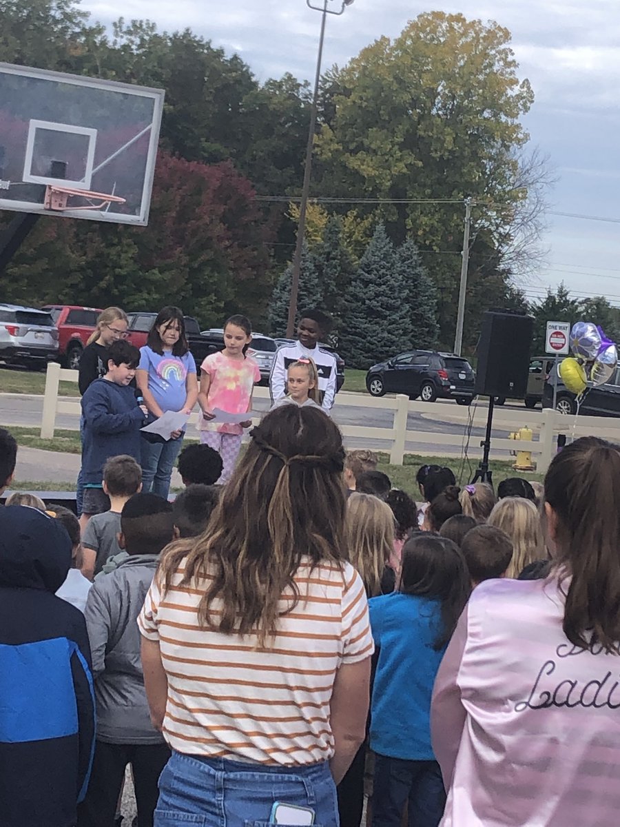 Magee3rdgrade's tweet photo. Ribbon Cutting Ceremony for Wegienka’s Literacy Path today! @wegienkawildcat #wildcats #whywbsd https://t.co/KRAgp6i97z