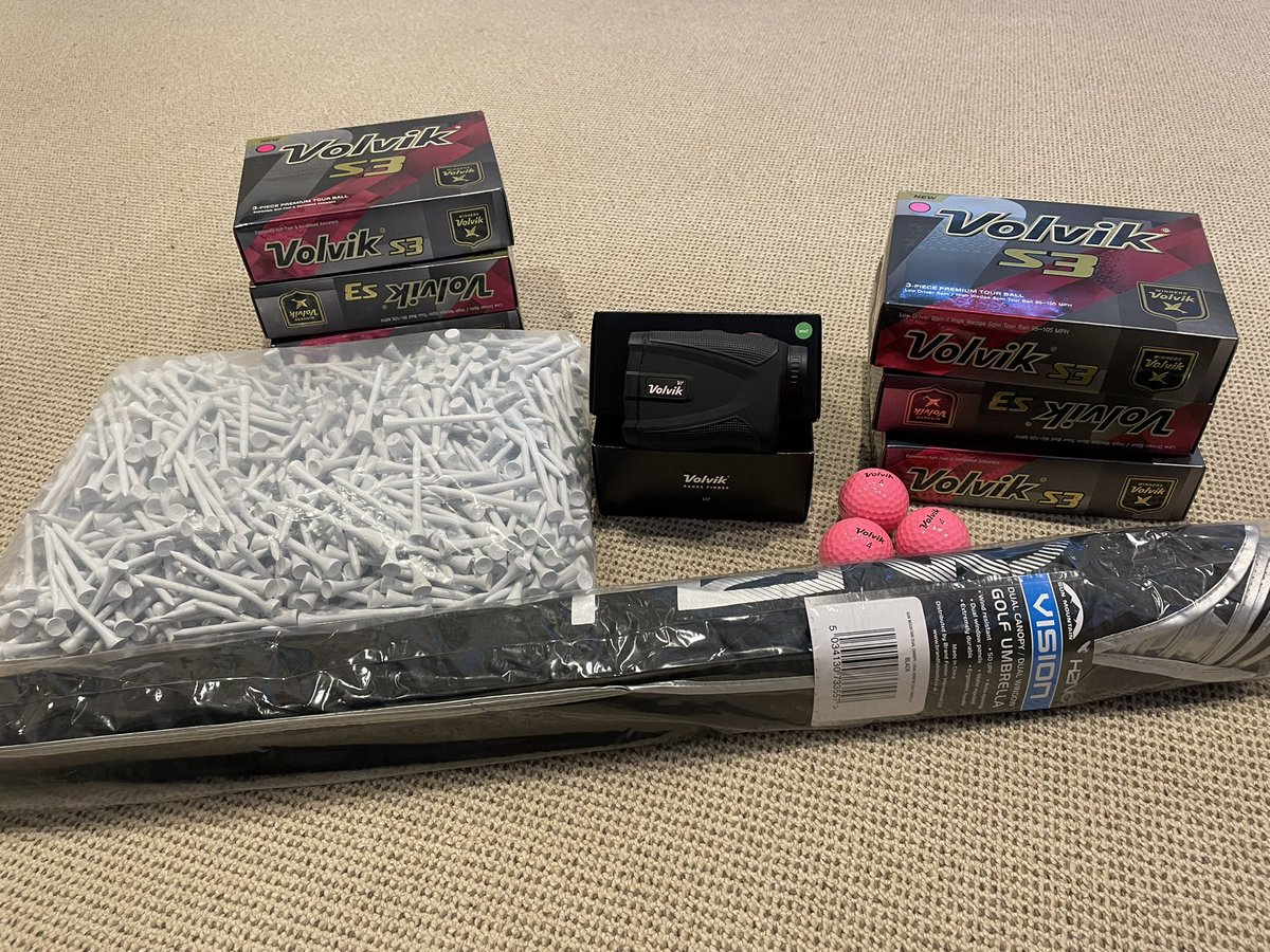 When I ask <a href="/Iknownigel/">Nigel Freemantle</a> for a bag of tees and I receive a bag this size! Thank you so much for my other goodies too <a href="/BrandFusionLtd/">Brand Fusion Int Ltd</a> 🤗👍🏻