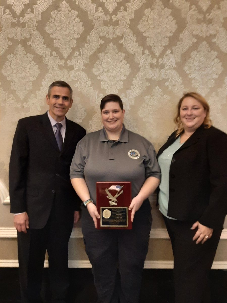 BergenPSOC's tweet photo. The Bergen County 200 Club held its Annual Valor Awards Dinner last night. BC PST Kristen Slagle was presented with the Distinguished Service Award for her involvement in an Overpeck Park crime scene in June of 2020. #bccomunications #bergencounty200club #BergenCountySO https://t.co/qrkBHVPMTb