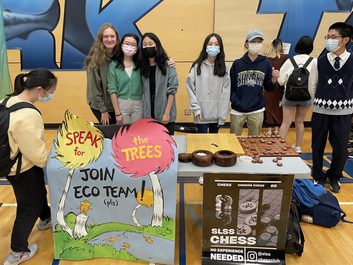 StevestonLondon's tweet photo. SLSS CLUBS day 2022! What a terrific turn out! Way to go, Sharks! Get involved, join a school club! Here are just a few of the clubs available. #clubsday #SLSSSharks https://t.co/BYnKAJZREn