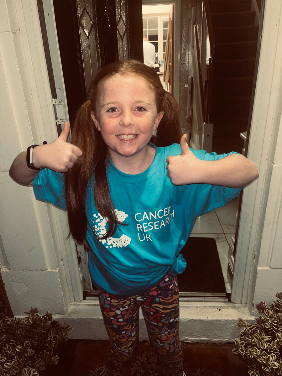 Kay_b_'s tweet photo. 4.5 miles today 🙌🏻 Eloise delighted with her #cancerreseachuk T-shirt. 

@ecclaneendsy4 @ecclaneends  #CancerAwareness #100miles https://t.co/5DjfNGSLhv
