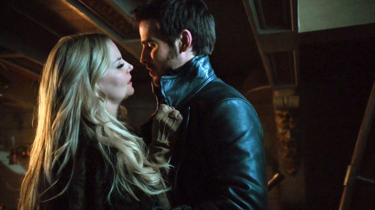 EnchantedSwans's tweet photo. ✨ CS Collection

CS kisses | 3x21
🔥😍❤️🔥

#captainswan #emmaswan #killianjones #jennifermorrison #colinodonoghue #onceuponatime #ouats3 #cscollection #cskiss #captainswankiss #captainswankisses https://t.co/Eg3PRyVSGJ