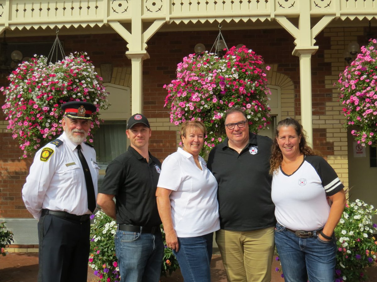 Events4Wellness's tweet photo. Thank you speakers, volunteers & all attendees for helping us facilitate a productive dialogue on wellness for 90 mental health stakeholders at Invisible Wounds 7th Annual National Conference For First Responders Oct 5 & 6, 2022 in Niagara-On-The-Lake. #Events4Wellness #MIAW https://t.co/085Ep68hEZ