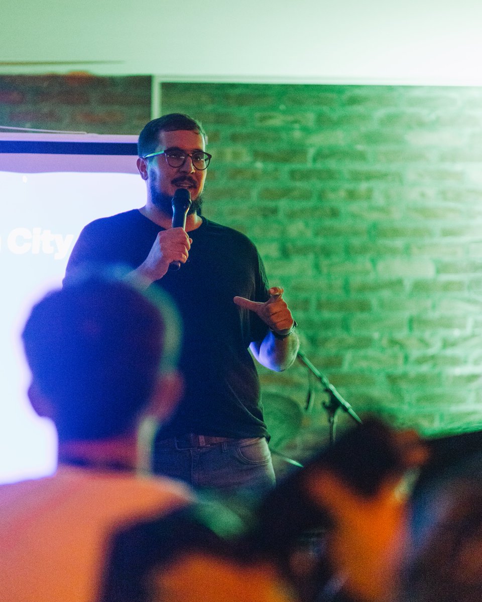 ✅ Fun
✅ Upbeat
✅ Building bridges
... and so much more. 

Take a look at the first day of #TheGeekGathering 

#Tech #Osijek