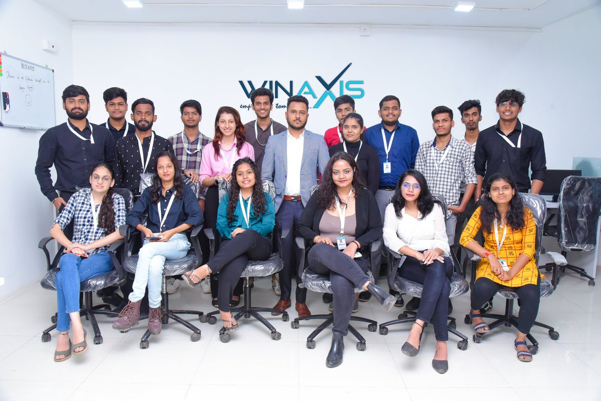 winaxisinfo's tweet photo. Corporate photoshoot https://t.co/dOKe4dDOdK