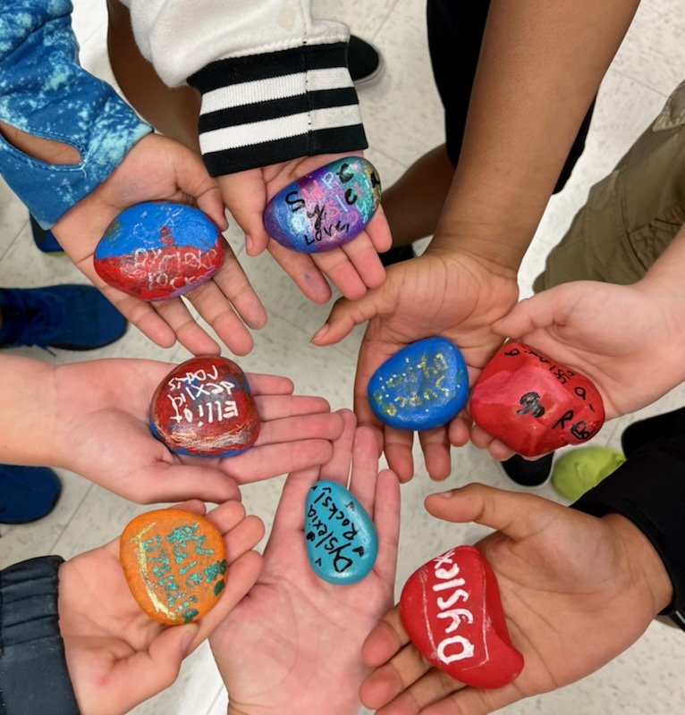 ArmsDyslexia's tweet photo. Dyslexia Rocks! 🤘🏼#dyslexiaawareness @AES_Aviators @gisd_dyslexia https://t.co/X3efMCTPLK