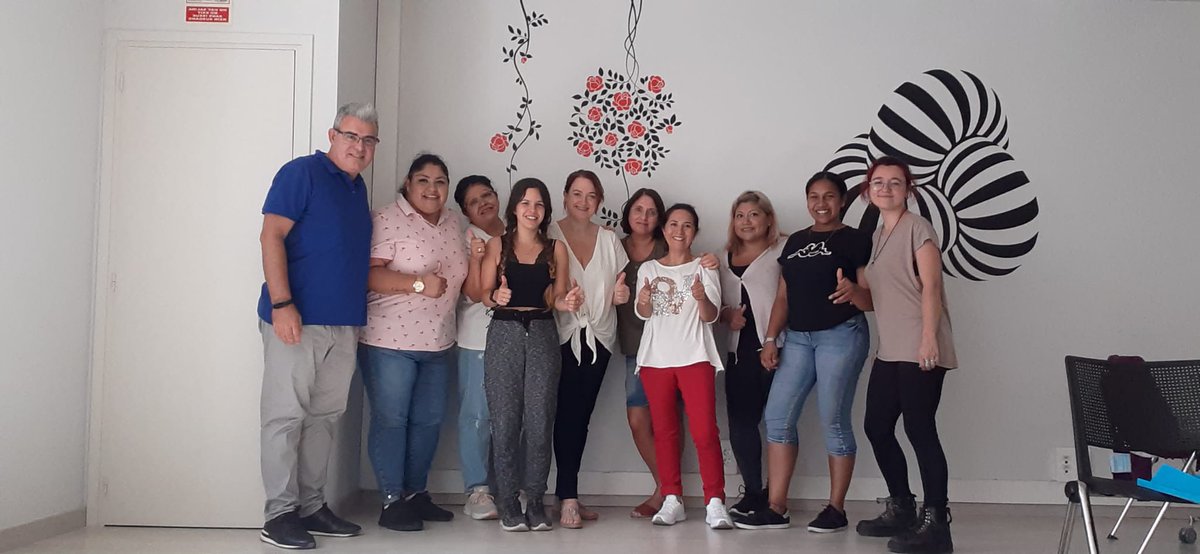 DIALEKTIKApsico's tweet photo. La Residencia de personas mayores de #Esplugues Domus Astri sigue formándose como equipo para dar la mejor atención a sus residentes bajo el modelo de atención centrada en la persona sin sujeciones físicas ni químicas #LiberaCare @CuidadosDignos @AnaUrrutiab https://t.co/qUqOwgy8eH