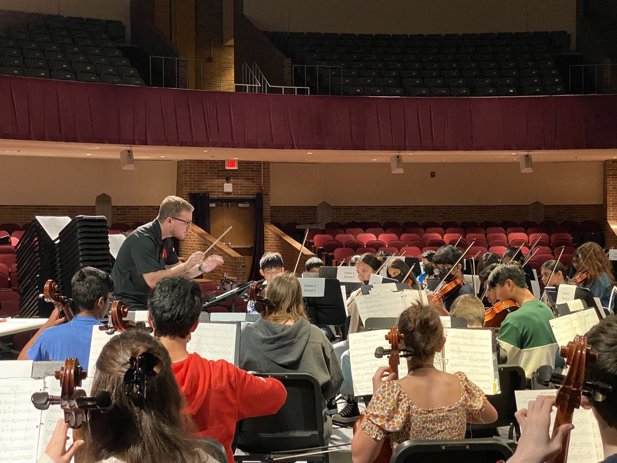 Claire Murphy tweet media