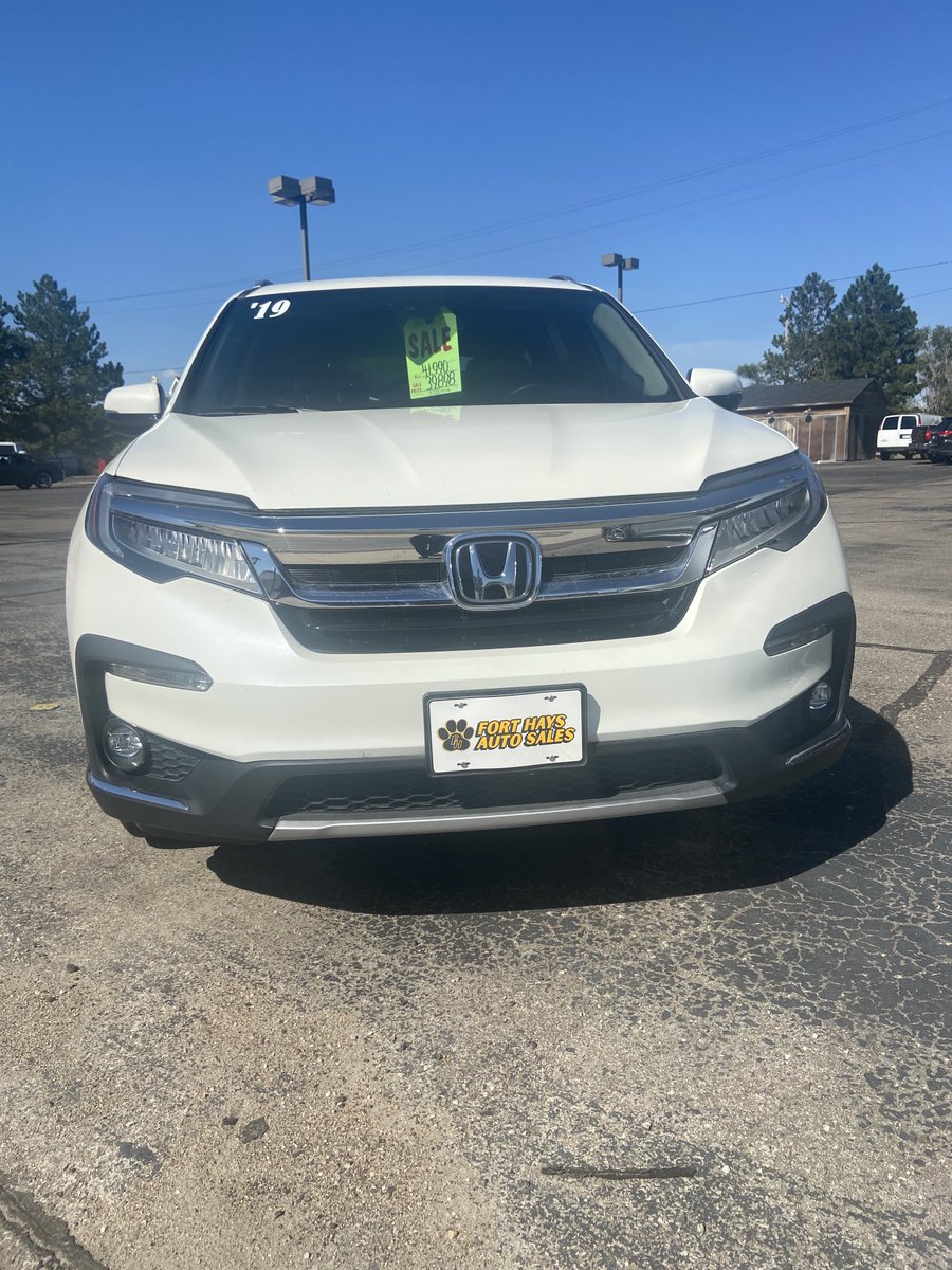 2019 Volvo XC90
View pics forthaysautosales.com or come see us at 609 E. 8th, Hays, KS