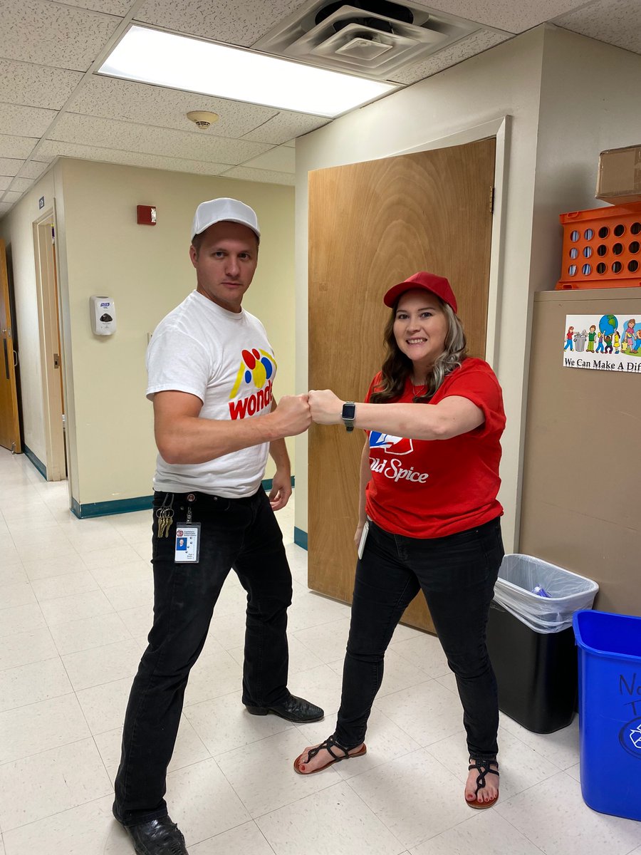 If your aren’t first your last! Day four baby!!! Whoooo!!!!!! #HOCO2022 @CastleberryHigh @CastleberryISD