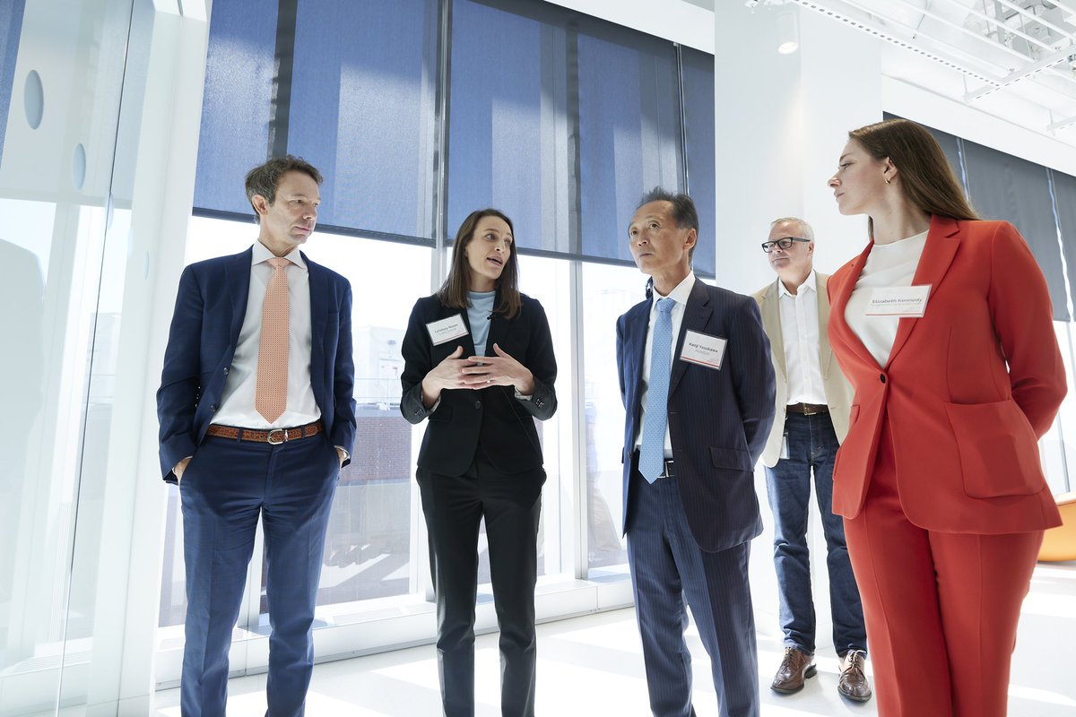 LabCentral's tweet photo. High praise, of course, goes out to our team at 238 and all the work they’ve done in opening our latest facilities. Special kudos to site head @LyndseyRissin who gave remarks on the power of community in fueling innovation. https://t.co/69O0UfjLjF