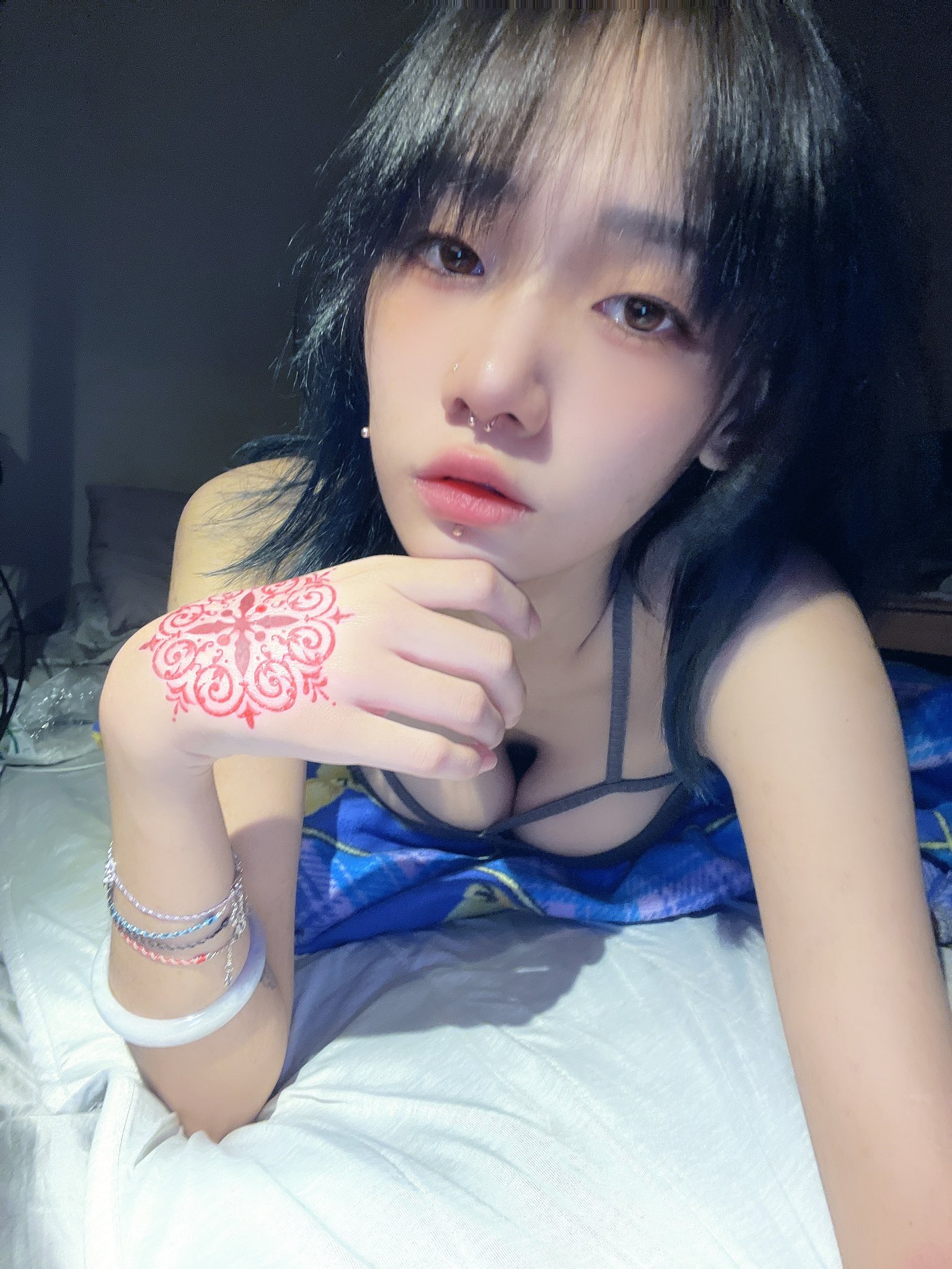 Taiwan Rina桃園娜美Fans66 500K on X: 桃園娜美已經死掉了只剩下Rina和naguts 我現在是姊姊我是naguts  再欺負我妹妹