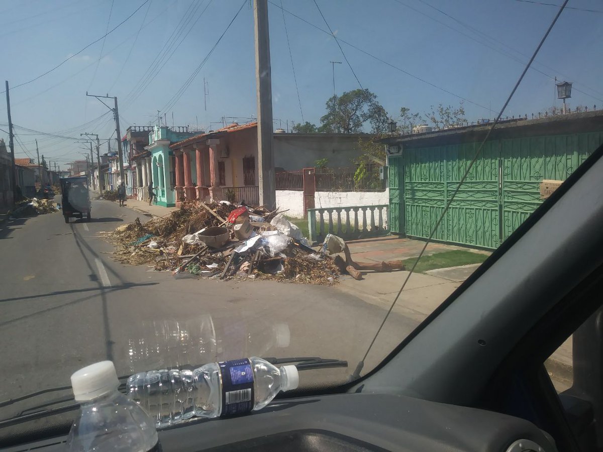 Huellas del #HuracánIan en la cabecera municipal de Pinar del Río. #FidelVive #FuerzaPinar