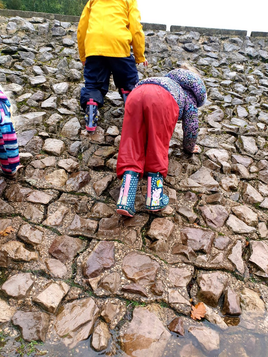 LullabyLaneMiln's tweet image. This is how a group of our children spent their day. Look forward to hearing about how the children explore the environment over the coming week.

Circle of security was in action all day today ♥️
 #Safebase #Exploration #Safebase