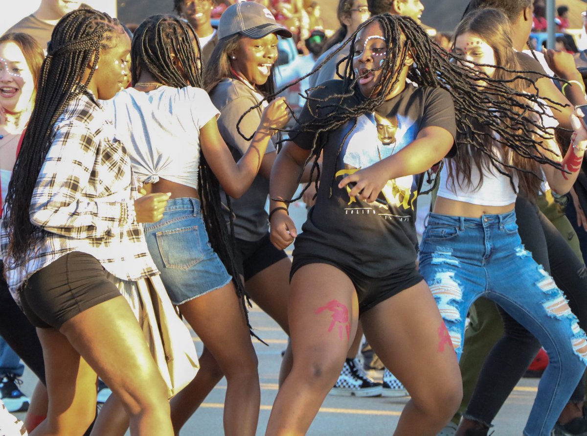 Cypress Lakes High School Press tweet media