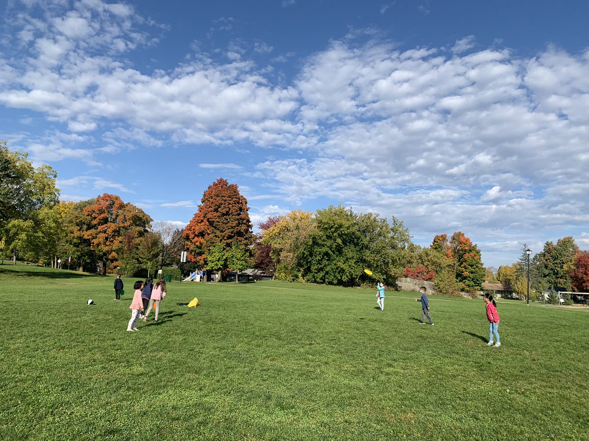VictoriaEsplin's tweet photo. Another beautiful fall gym class. @WEJPS https://t.co/60Wl8AoAVz