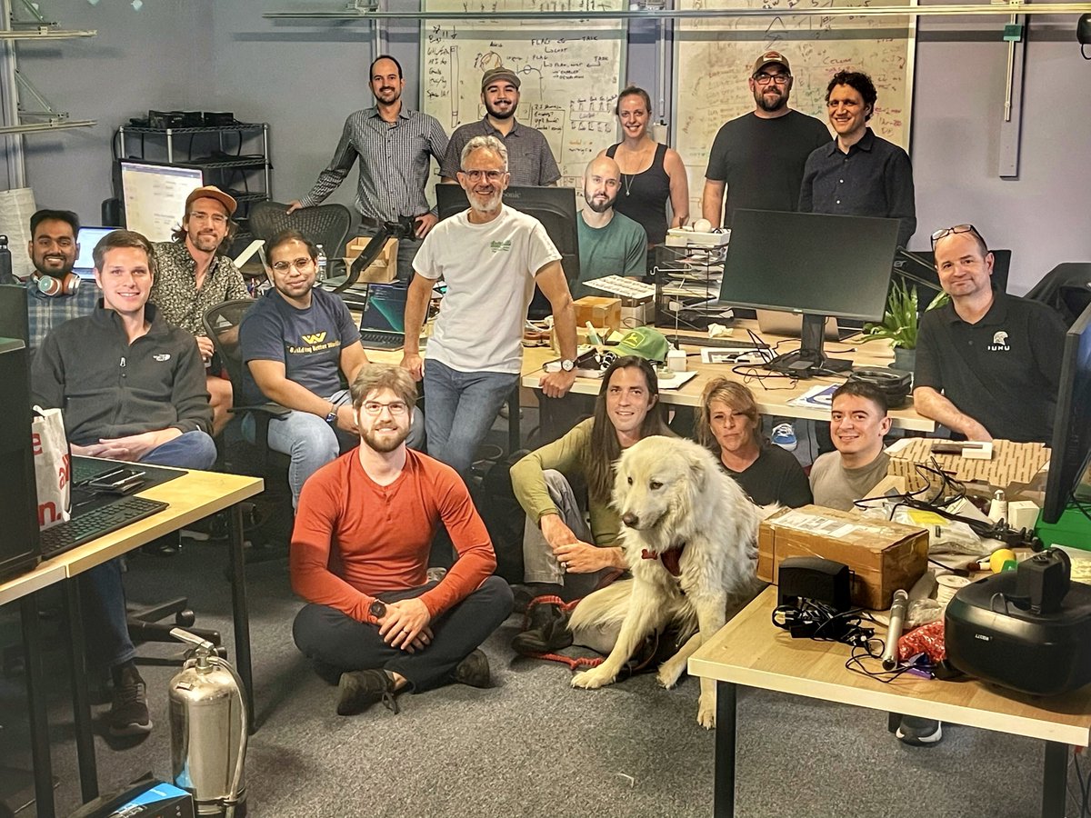 IUNUag's tweet photo. Did you know we have teams located all around the world? Here’s some of the folks in our Seattle HQ office! 

If you want to join a team of strong leaders building the future of agriculture check out our openings: 
https://t.co/4GOPcsVLLi

#greenhousegrown #agtech #hiring https://t.co/jbc04ZMWob