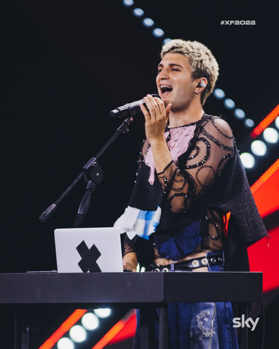 XFactor_Italia's tweet photo. Con un inedito come quello di Jacopo è impossibile non aggiudicarsi una sedia 
#XF2022 https://t.co/3CiZARSWbB