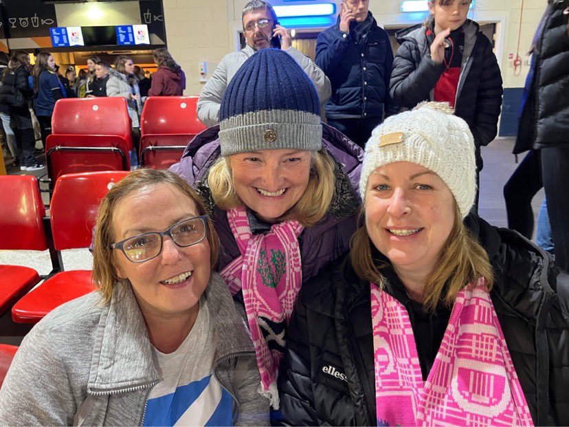 sharseclarky's tweet photo. Ladies &amp; girls week 2022 and not forgetting the mums that stand on the sidelines and help them support their passion #SheCanSheWill #womansfootball @Bonessunitedcfc https://t.co/Y3Gj1dC8sd
