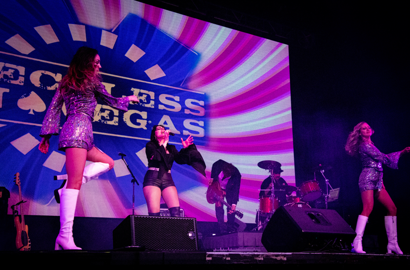 recklessinvegas's tweet photo. Come for the hard-rocking grooves and stay for the video montages, dialogue, humor and tender moments of balladry that combine to create Vintage Vegas Meets Rock 'n' Roll. #LetsGetReckless
π·: @SebTheve https://t.co/iD02TmDzdc